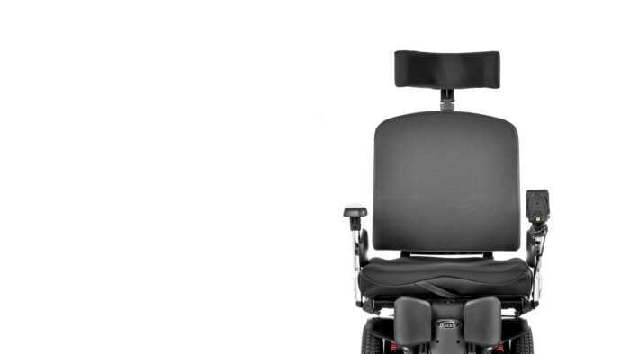 QUICKIE Q700 M HD Mid-Wheel Power Wheelchair 16 Younique Healthcare bg sedeopro hd